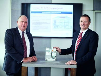 Die VOLTARIS Geschäftsführer Karsten Vortanz (links) und Volker Schirra