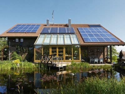 Photovoltaik und Elektroauto zu kombinieren lohnt sich