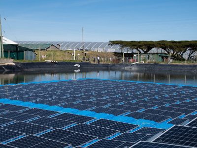 schwimmende Solaranlage