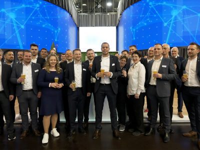 Vorstellung des Projekts Lighthouse am Messestand.