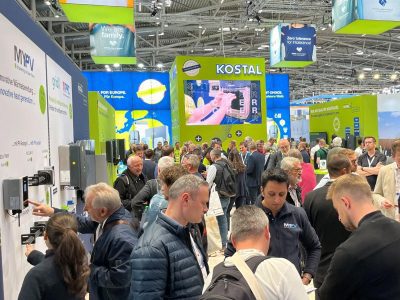 Im Mittelpunkt des Messeauftritts auf der Intersolar von KOSTAL stand erneut der Universal-Wechselrichter PLENTICORE G3.