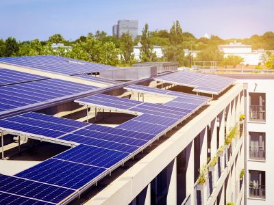 Die gemeinschaftliche Gebäudeversorgung ersetzt das Mieterstrommodell durch eine einfache Lösung.