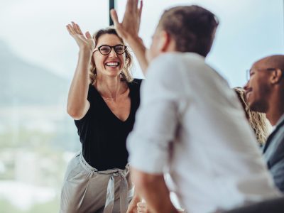 Stellenanzeige: A/V/E sucht Teamleiter (m/w/d) Kaufmännischer Service.