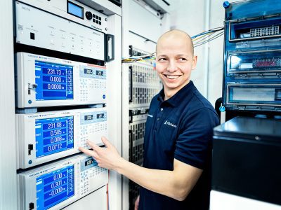 TÜV Rheinland erweitert sein Dienstleistungsangebot zur Prüfung von Batteriespeichern von PV-Anlagen