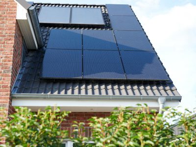 Mit flexiblen Festpreis-Stromtarifen ohne Preisschwankungen lassen sich Verbraucherinnen und Verbraucher zur Netzentlastung motivieren.