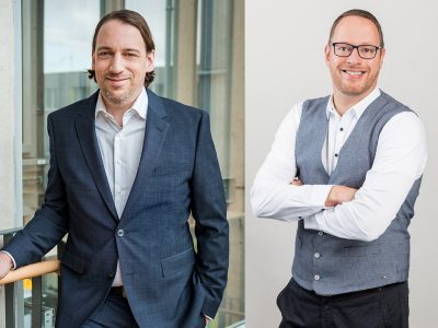 Mit der Entscheidung für die BSI Customer Suite setzt die Stadtwerke Lübeck auf eine Plattform, die Kundenorientierung auch technologisch ermöglicht – und dabei ohne Medienbrüche oder Datensilos auskommt. Im Bild: Christoph Schweizer, Geschäftsführer Markt & Digitalisierung der Stadtwerke Lübeck (links) und Sebastian Louis, Community Manager E&U bei BSI Software. (Bild: © Stadtwerke Lübeck Gruppe (links) | BSI Software)