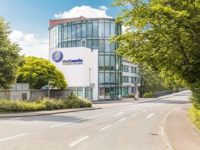 Cloud-native Lösungsplattform GY löst Eigenentwicklung SHERPA.klassik für Dienstleistungskunden ab.