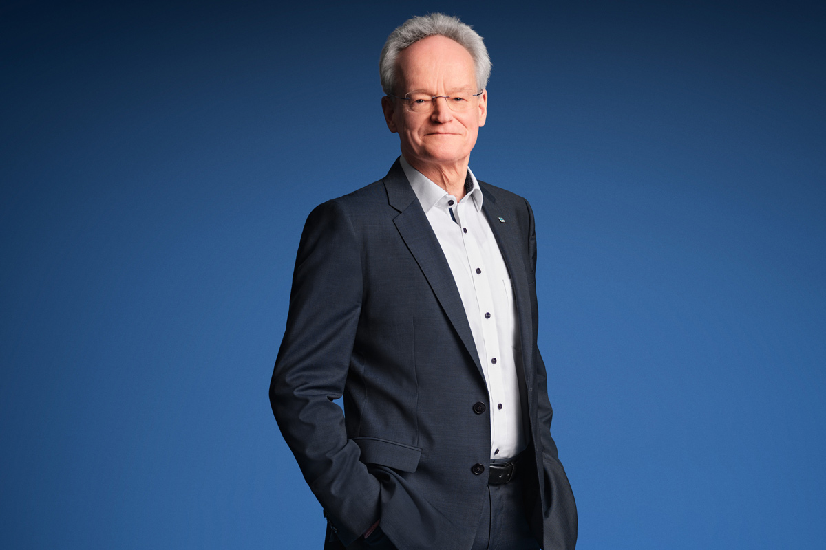 Dr. Ekkehard Rosien wird am Ende seiner dritten Amtszeit Ende Dezember 2026 aus dem Vorstand ausscheiden.