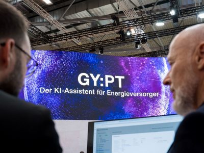 Live-Demo auf der Messe: Auf der E-world in Essen präsentierte die Wilken Software Group den KI-Assistenten GY:PT erstmals vor großem Publikum.