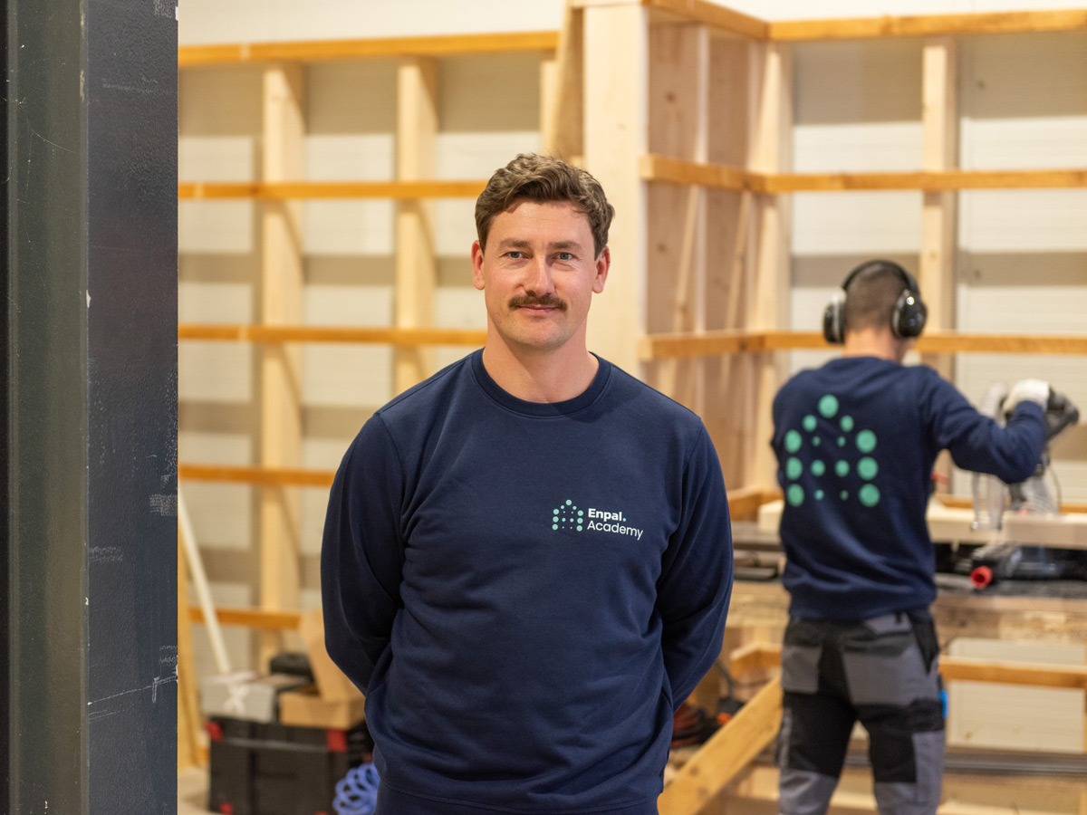 Die Enpal Academy öffnet sich für externe Handwerksbetriebe mit neuen praxisnahen Programmen.