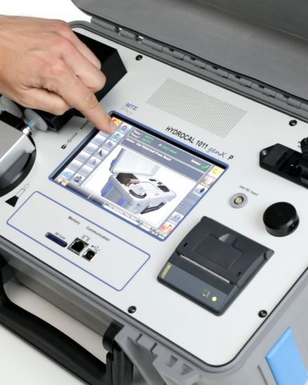 HYDROCAL-Systeme von EMH zeichnen sich durch einfache Montage an einem vorhandenen Ventil des Transformators sowie leichte Bedienbarkeit aus