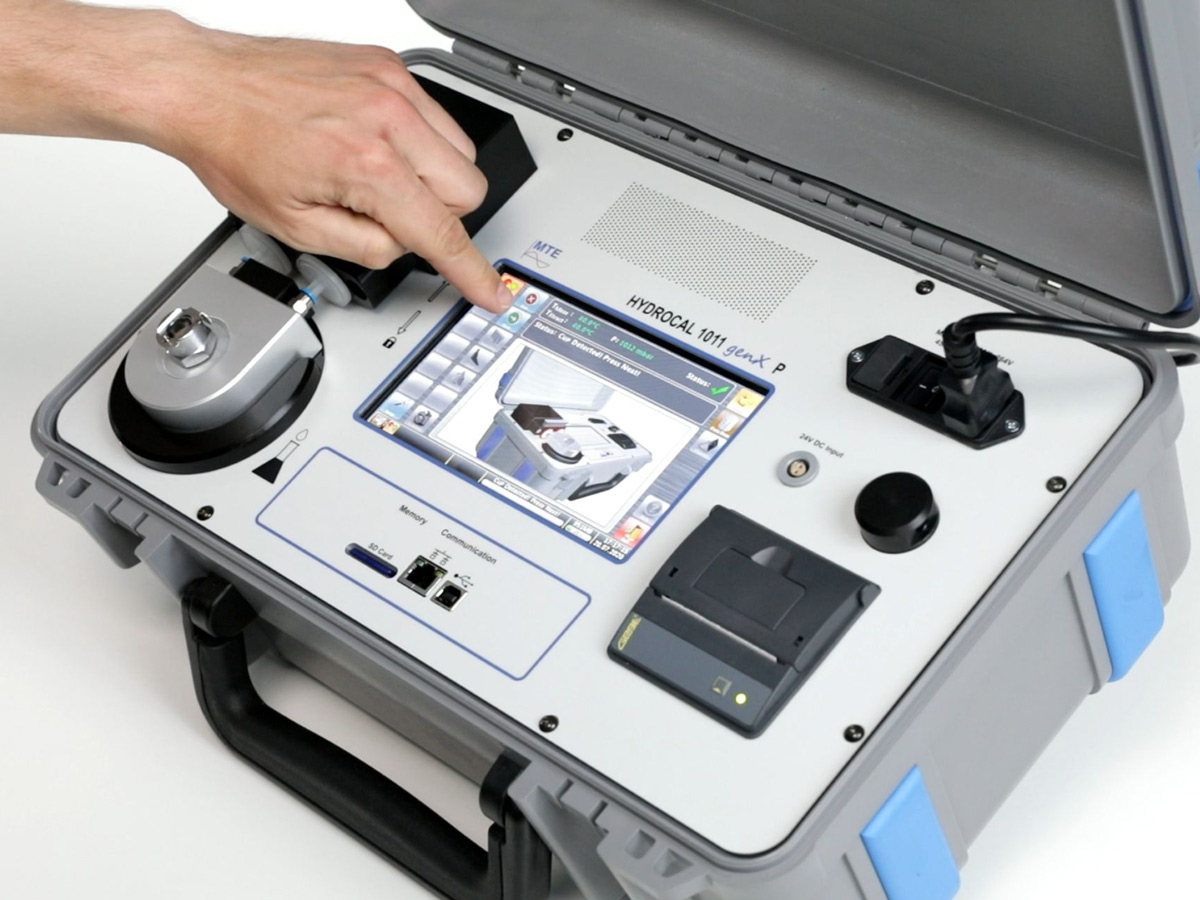 HYDROCAL-Systeme von EMH zeichnen sich durch einfache Montage an einem vorhandenen Ventil des Transformators sowie leichte Bedienbarkeit aus