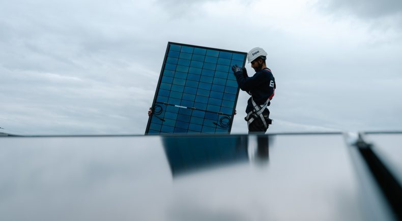 Enpal und ROOF+ werden Partner, ein spezialisiertes Generalunternehmen für Solar-Carports und Energieinfrastruktur auf versiegelten Flächen.