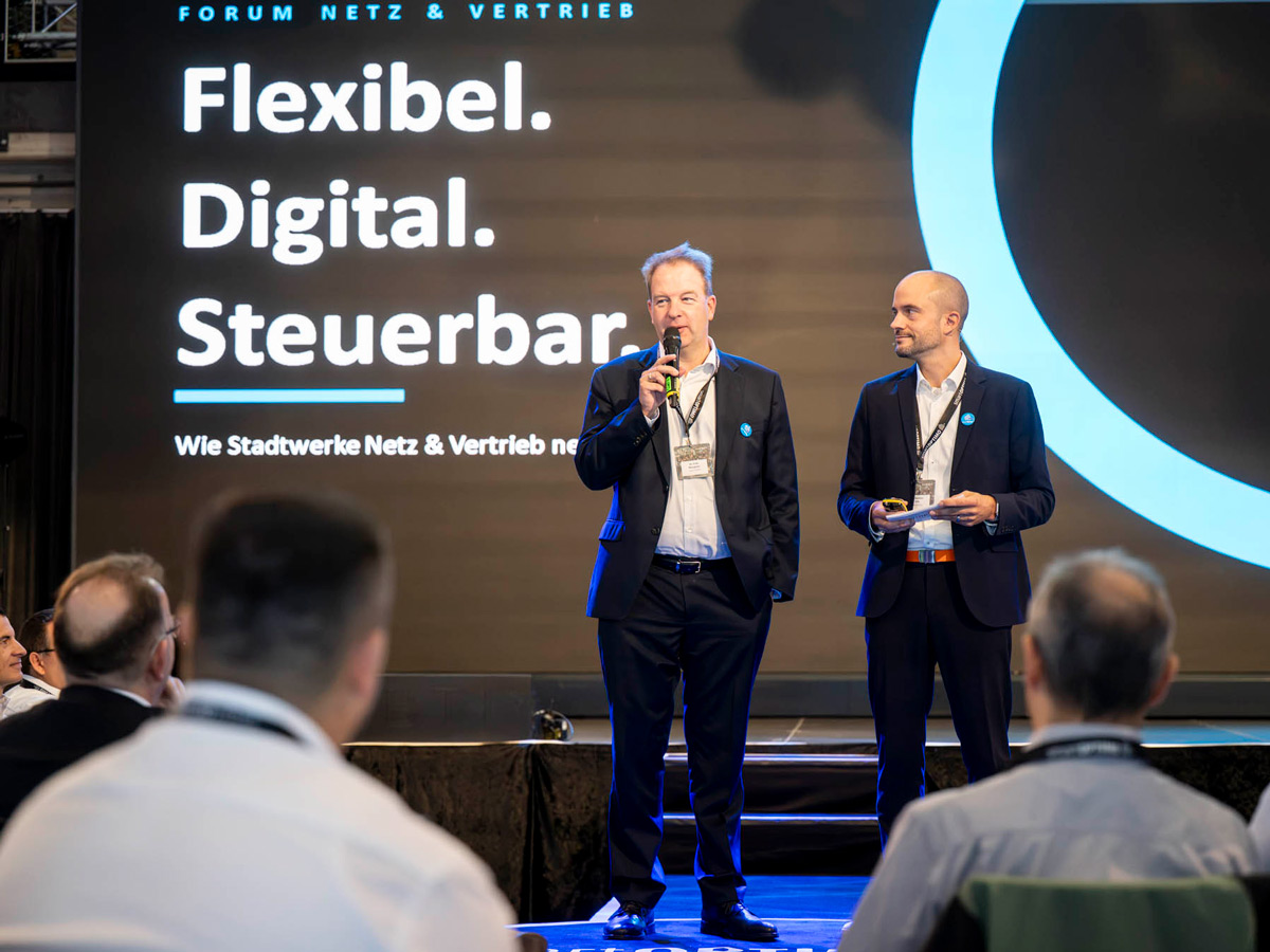 „Die Diskussionen haben gezeigt, dass sich die Perspektive auf Smart Metering verändert“, so Dr. Fritz Wengeler, Geschäftsführer von smartOPTIMO (links), neben Sebastian Icks Bereichsleiter Unternehmensenwicklung.