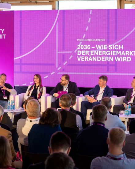 Auf dem Wilken Utility Summit 2026 diskutierten Branchenvertreter darüber, wie ERP-Systeme, Kundenportale und KI künftig zusammenarbeiten.